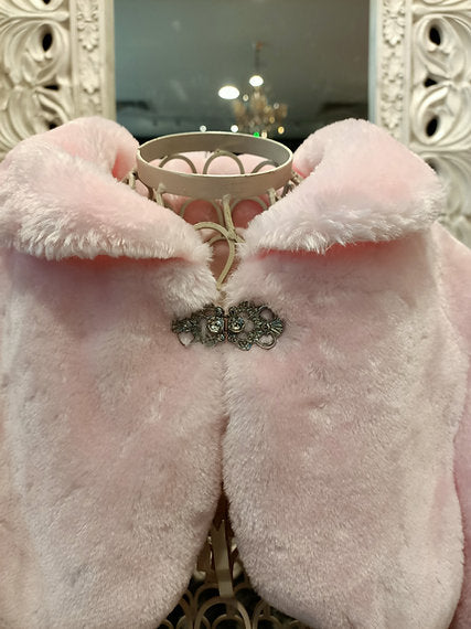 FUR SHRUG PINK WITH BROOCH