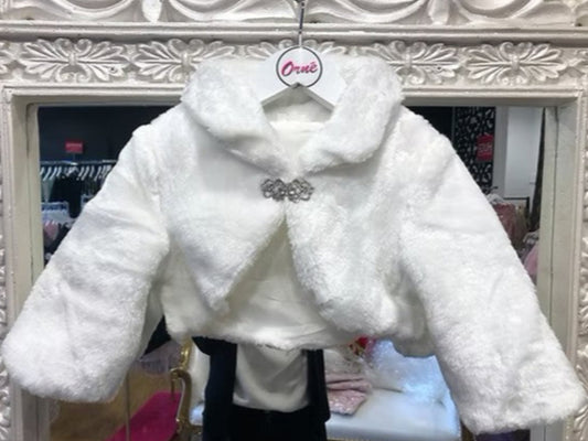 WHITE FUR SHRUG WITH BROOCH