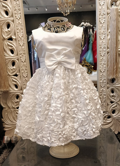 EVERLEY WHITE BOW BABY DRESS